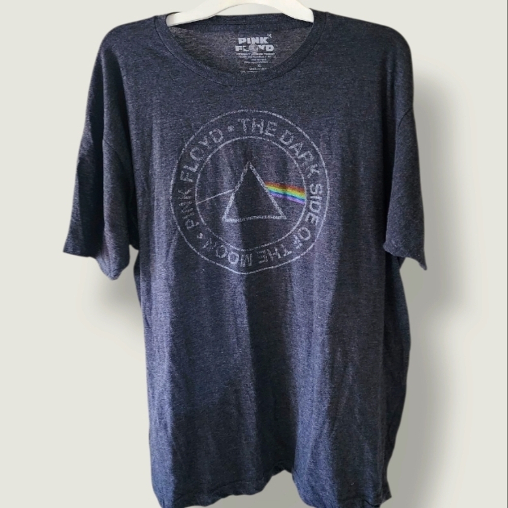 Pink Floyd Men's Officially Licensed Dark Side Of The Moon Rainbow Prism - Picture 1 of 3